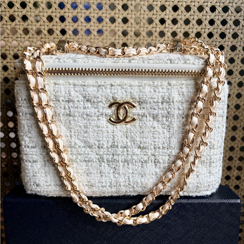 GWP Vanity Makeup Cream Tweed Bag with Gold Chain